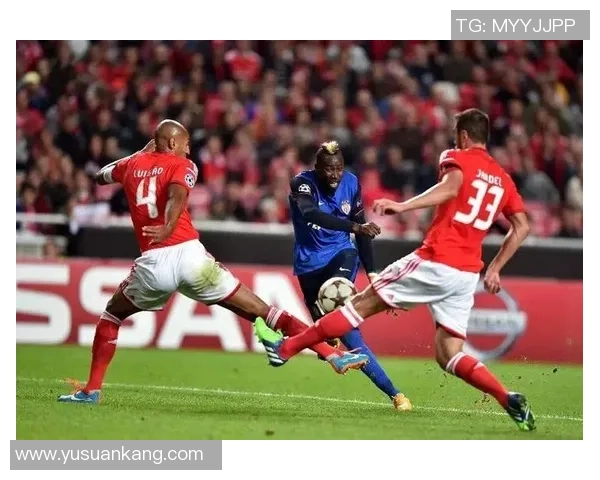 蒙彼利埃与本菲卡激战正酣双方争夺欧战小组出线资格