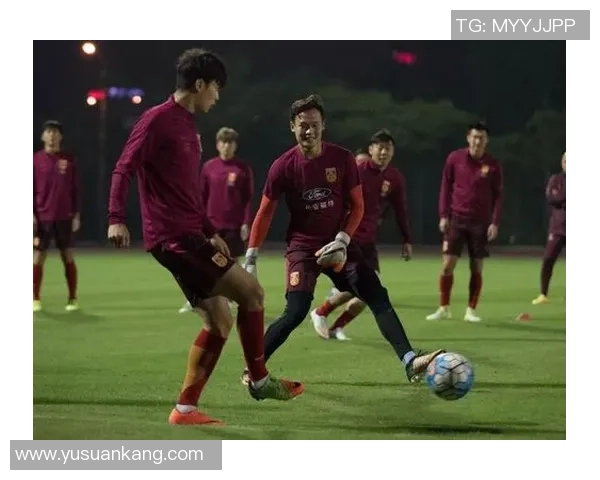 中国男足迎战洪都拉斯友谊赛期待展现实力与团队合作精神 中国男足迎战洪都拉斯友谊赛期待展现实力与团队合作精神